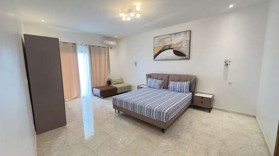 Appartement entièrement meublé à vendre à Liberté 1 image 5