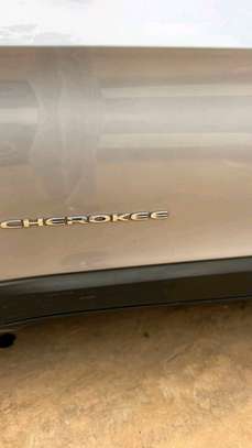 Jeep cherokee image 7