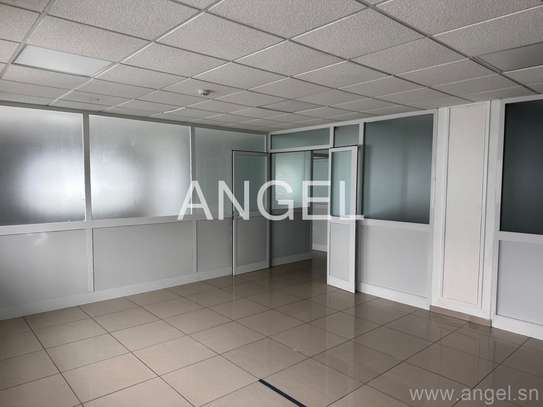 Ref_7258_GL  Plateau de bureaux à louer/ Route du King Fahd image 7