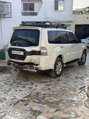 Mitsubishi DiD pajero image 8