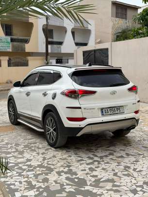 Hyundai Tucson limited image 6