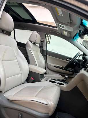 KIA  SPORTAGE SX  Année : 2018 image 4