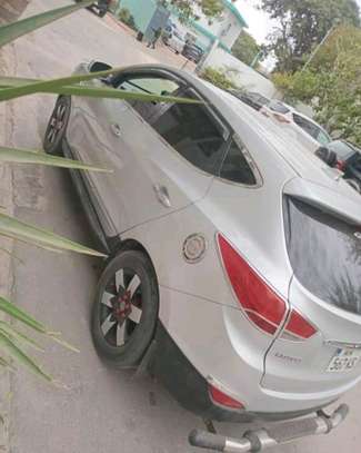 Hyundai Tucson 2012 image 2