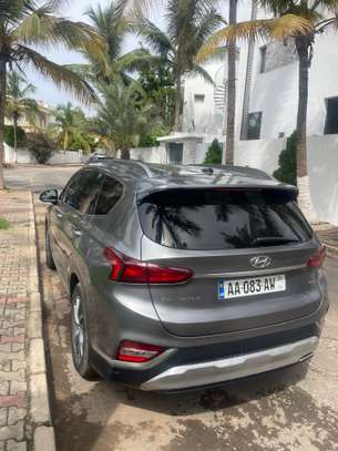 Hyundai Santafe 2020 image 3