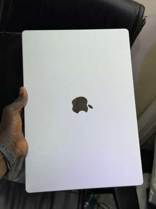MacBook M1 Pro 2021 16pouces image 2