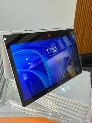 Hp Elitebook 1030 G2 image 2