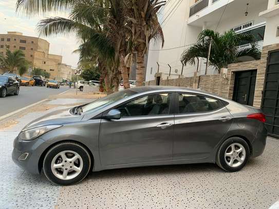 hyundai elantra a louer image 3