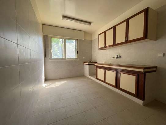 Appartement à louer à fan résidence 3 chambres image 2