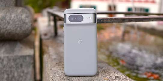 Google Pixel 8 image 2