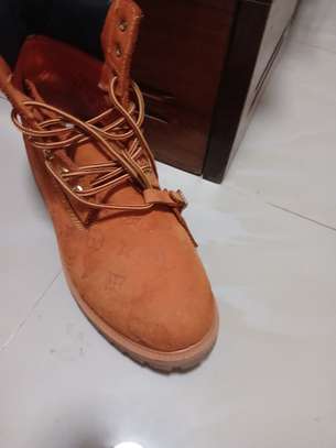Louis Vuitton Timberland image 4