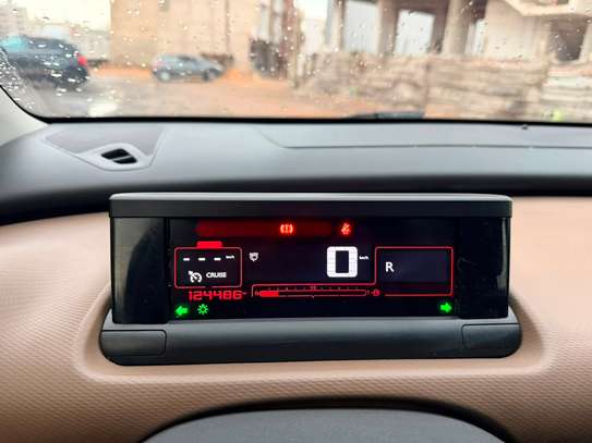 Citroën C4 *Cactus* ANNÉE : 2017 image 7
