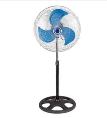 Ventilateur sur pied et plafonnier image 4