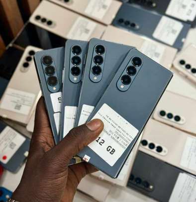 Samsung fold 4 256GB image 1