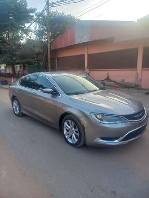 CHRYSLER 200 image 10