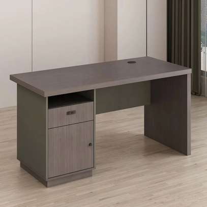 Bureau G40 image 1