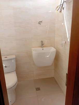 Appartement f4 à louer a Dakar Plateau image 5