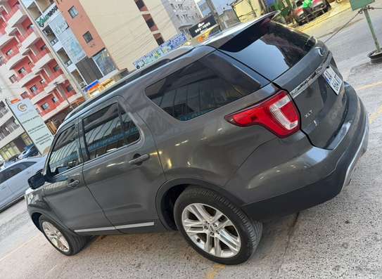 Ford Explorer XLT 2016 image 3