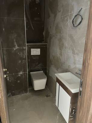 Appartement F4 à côté de Jean Mermoz image 8