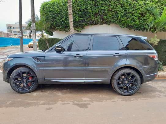 Rang Rover sport image 12