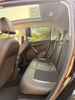 Peugeot 2008 image 9