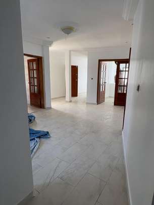Duplex spacieux et de standing à louer à Ngor image 2