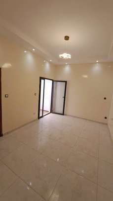 APPARTEMENT F4 A LOUER A NGOR - ALMADIES image 7