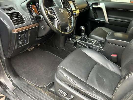 Toyota land cruiser prado image 12