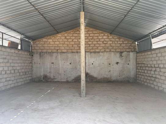 Entrepôt 75 m² à Fass Delorme image 3