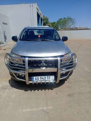 Pickup L200 image 2