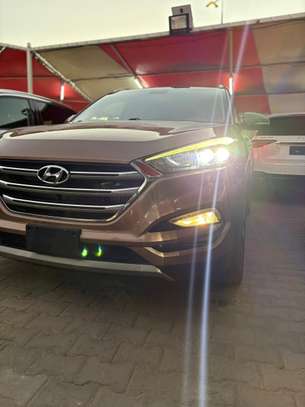 Hyundai Tucson limited image 5