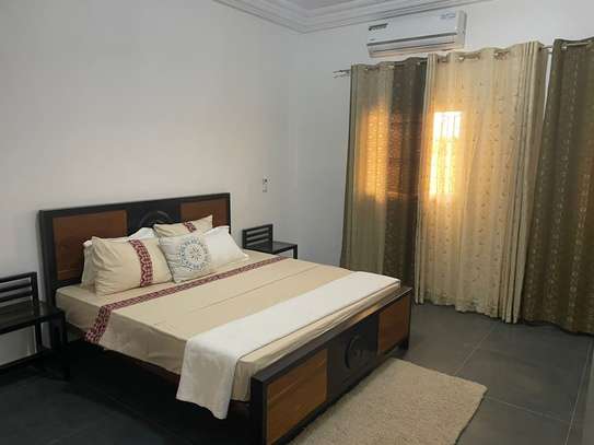 NGAPAROU VILLA LUXUEUSE  CHAMBRE MEUBLE ACCES PISCINE image 8