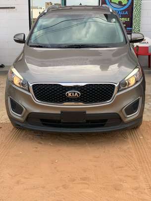 KIA SORENTO image 1