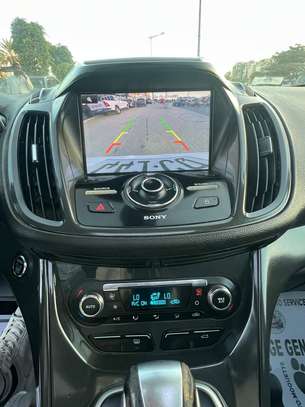 Ford Escape Titanium version 4x4 image 14