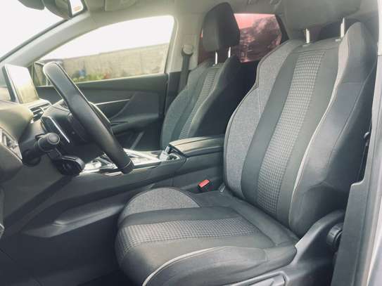 Peugeot 3008 / 2020 image 10