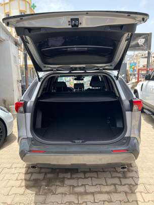 TOYOTA RAV 4 Hybrid image 6