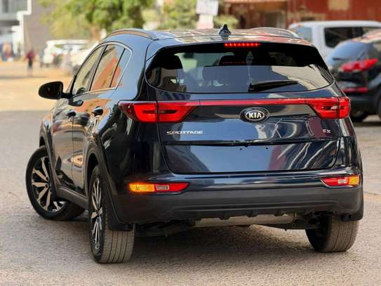 Kia Sportage image 7