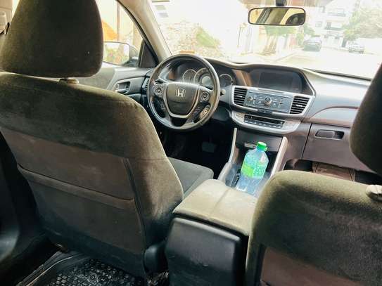 Honda Accrod image 11