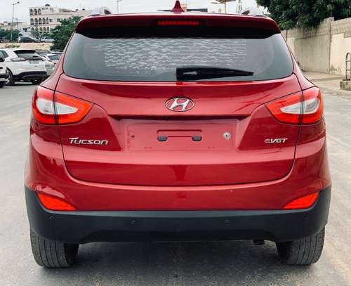 HYUNDAI TUCSON 2015 image 9
