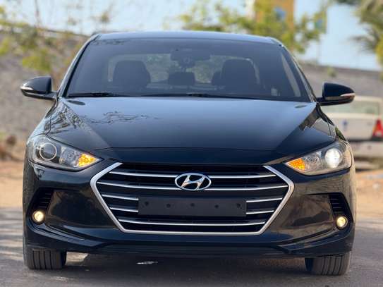 2017 HYUNDAI AVANTE image 1