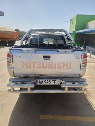 Pickup L200 image 7