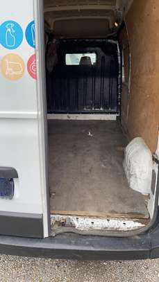 Renault Master Long Chassis image 5