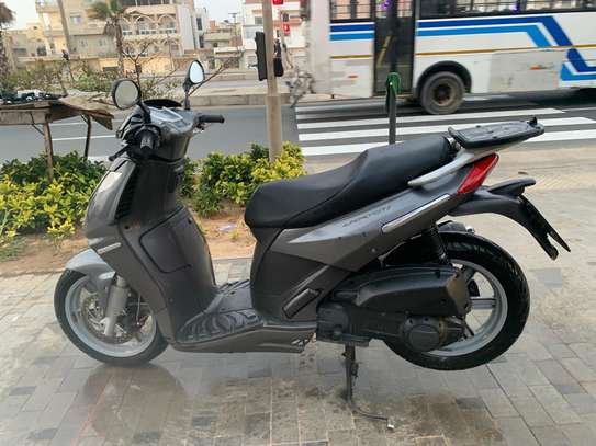 Aprilia Sportcity 2017 image 2