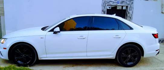 Audi A4 Premium image 2