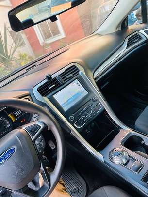 Ford Fusion 2017 image 9