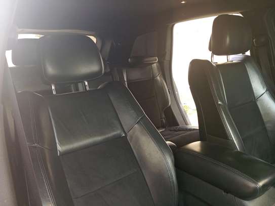 Jeep grand Cherokee image 6