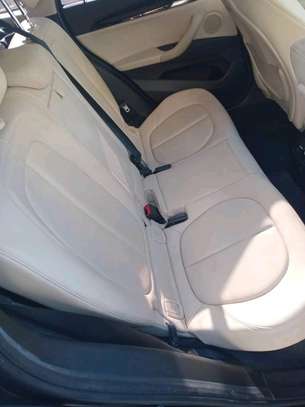 Bmw x1 image 1