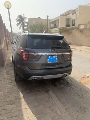 Ford Explorer limited image 2