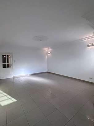Appartement f3 à louer aux Almadies image 8