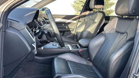 Audi Q5 S Line image 5