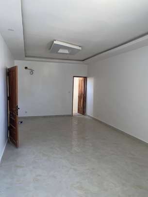Appartement F4 à louer aux Maristes image 11